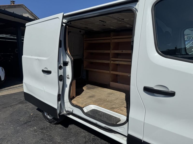 RENAULT TRAFIC L1H1 1000 1.6 DCI 120CH CONFORT EURO6 2017 TTC