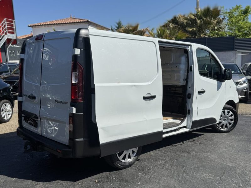 RENAULT TRAFIC L1H1 1000 1.6 DCI 120CH CONFORT EURO6 2017 TTC
