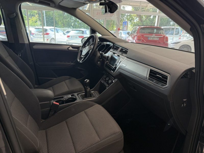 VOLKSWAGEN TOURAN 1.6 TDI 110 CONFORTLINE 7P 2016