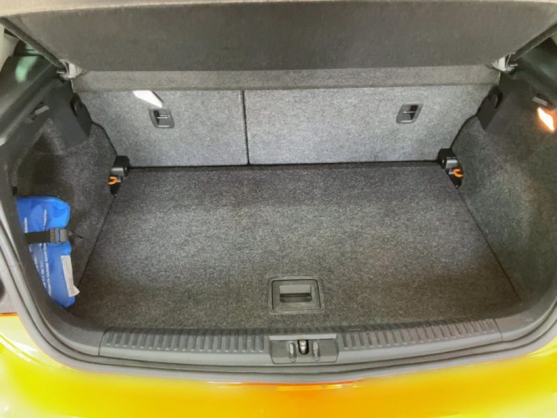 VOLSKWAGEN POLO 1.2 TSI 105CH CROSS POLO Cuir alcantara Sièges chauffants