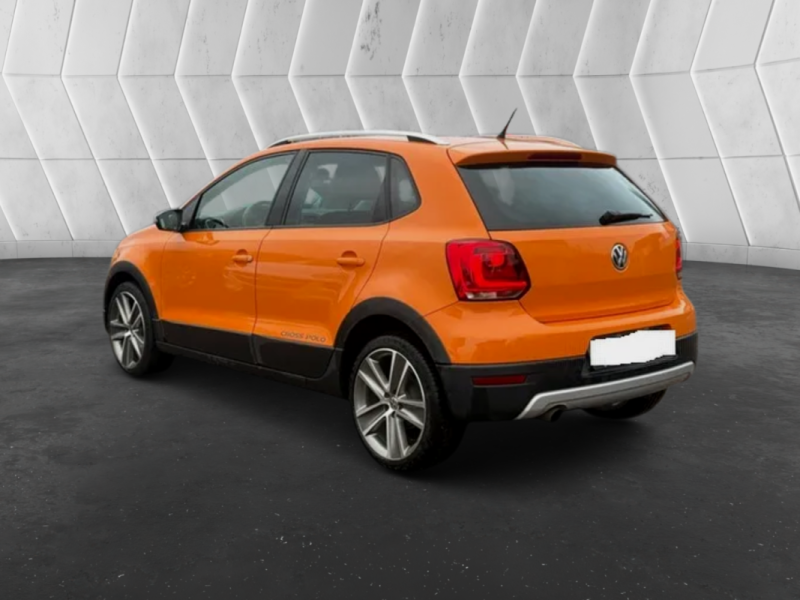 VOLSKWAGEN POLO 1.2 TSI 105CH CROSS POLO Cuir alcantara Sièges chauffants