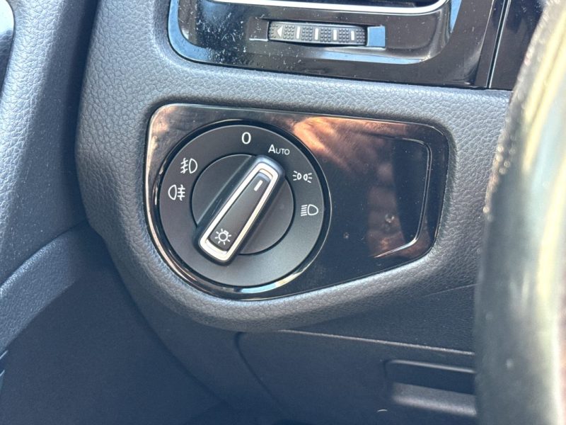 VOLKSWAGEN GOLF 7 CARAT 2013 2.0L TDI 150 CH AUTOMATIQUE GARANTIE 12 MOIS
