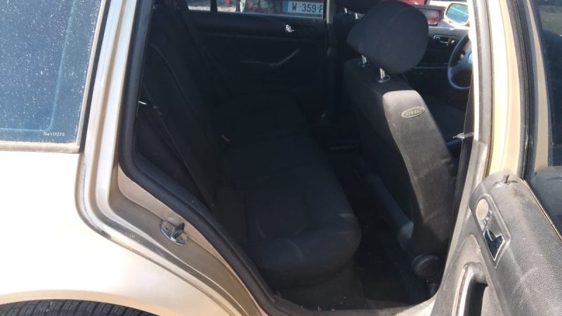 VOLKSWAGEN  BORA 1.9 TDI 130CV 2002