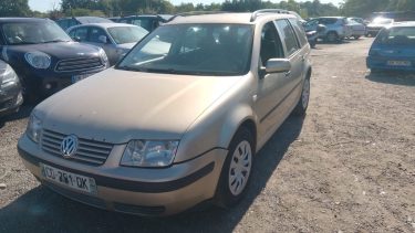 VOLKSWAGEN  BORA 1.9 TDI 130CV 2002