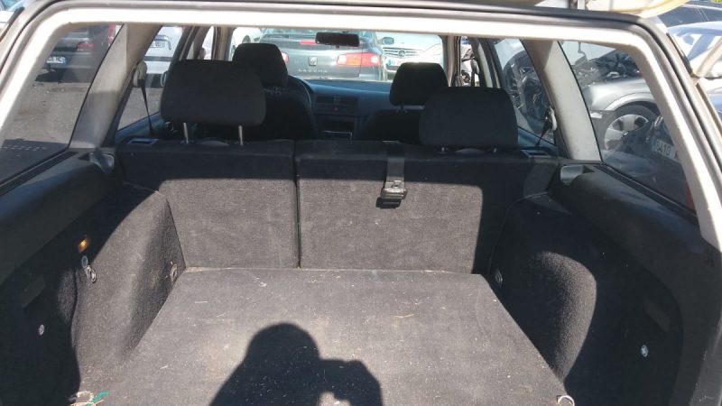 VOLKSWAGEN  BORA 1.9 TDI 130CV 2002