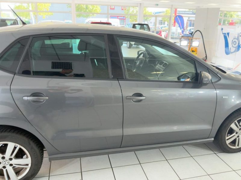 VOLKSWAGEN POLO 1.2 TSI LIFE 90CH 1ère main Sièges chauffants