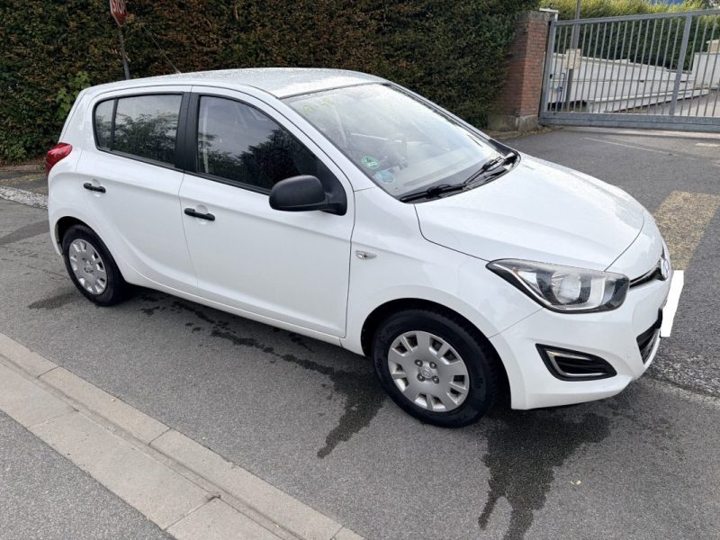 HYUNDAI I20 1.2 85CH FIFA WORLD CUP EDITION 