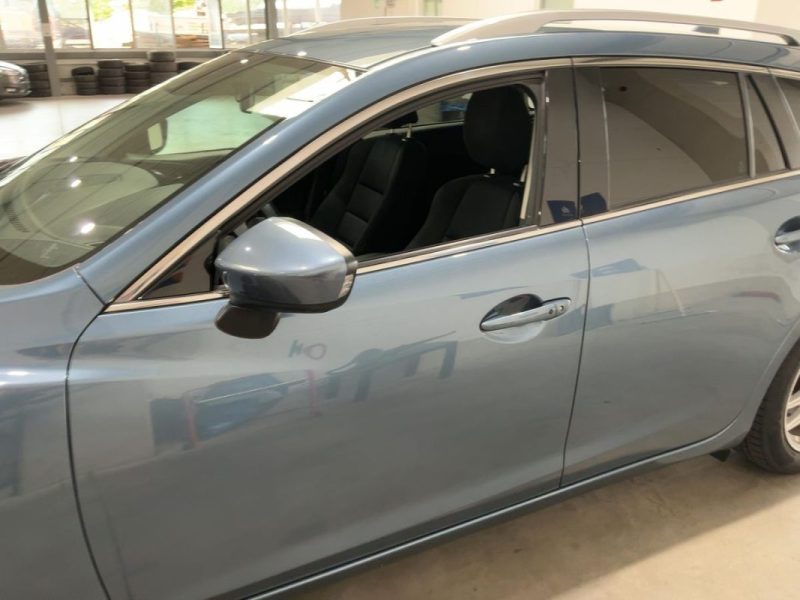 MAZDA 6 2.2 TD BREAK 150CH SPORTSLINE Attelage remorque GPS Caméra Sièges chauffants