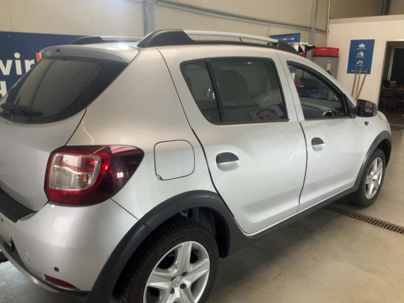 DACIA SANDERO 0.9 TCE 90CH STEPWAY PRESTIGE CUIR CHAUFFANTS ATTELAGE REMORQUE