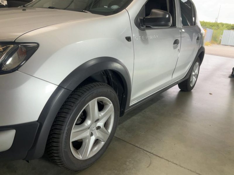 DACIA SANDERO 0.9 TCE 90CH STEPWAY PRESTIGE CUIR CHAUFFANTS ATTELAGE REMORQUE