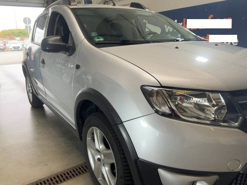 DACIA SANDERO 0.9 TCE 90CH STEPWAY PRESTIGE CUIR CHAUFFANTS ATTELAGE REMORQUE