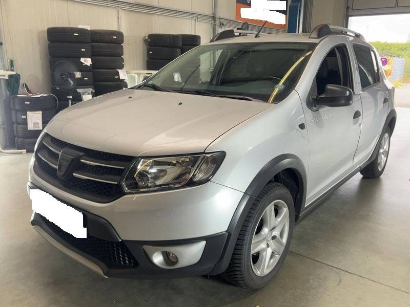 DACIA SANDERO 0.9 TCE 90CH STEPWAY PRESTIGE CUIR CHAUFFANTS ATTELAGE REMORQUE