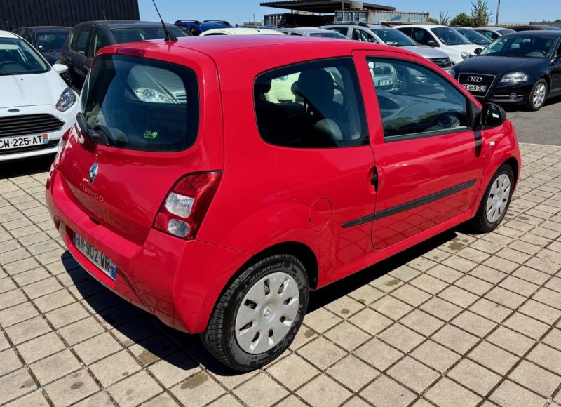 RENAULT TWINGO II 1.2i 65 ch EXPRESSION 2010