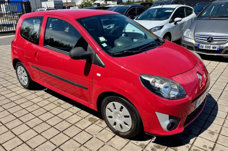 RENAULT TWINGO II 1.2i 65 ch EXPRESSION 2010