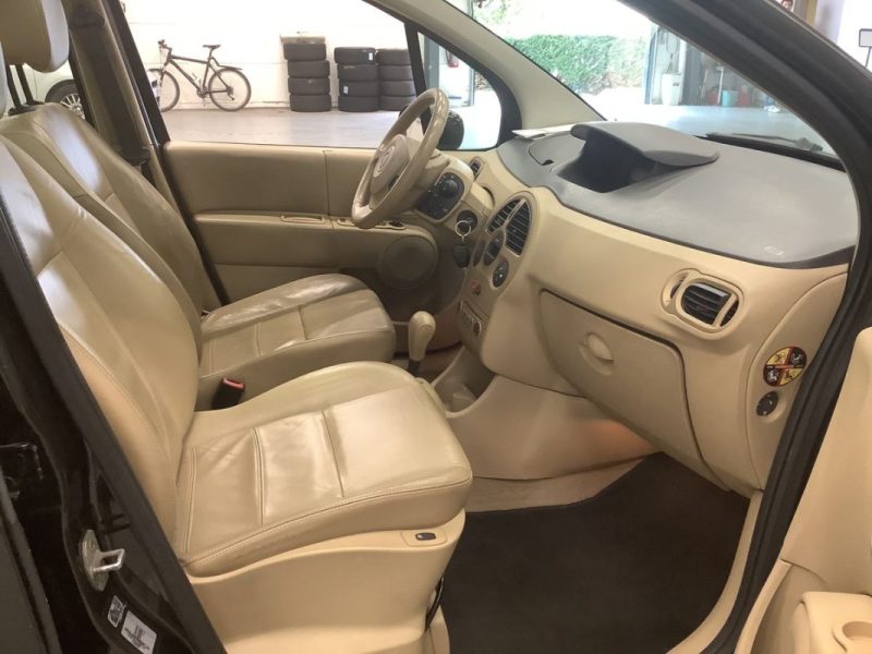 RENAULT MODUS 1,6L 110 CV INITIAL Boite Auto / Toit Pano / Paiement 4X ou 10X Possible
