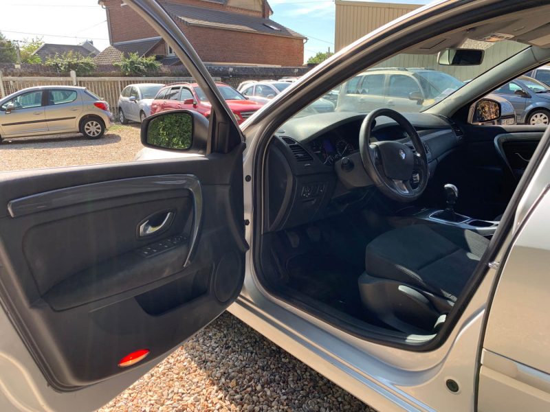 RENAULT LAGUNAIII 1.5 DCI 110 AUTHENTIQUE 2010