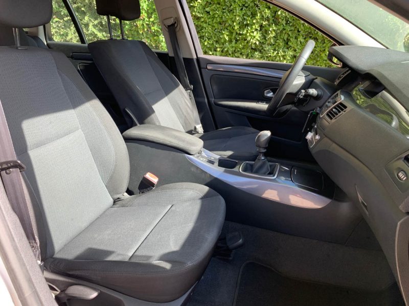 RENAULT LAGUNAIII 1.5 DCI 110 AUTHENTIQUE 2010