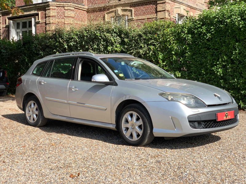 RENAULT LAGUNAIII 1.5 DCI 110 AUTHENTIQUE 2010