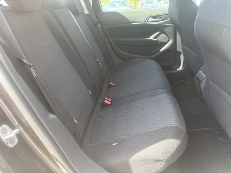 PEUGEOT 308 II SW 1.6 E-HDI 115 ACTIVE 2015