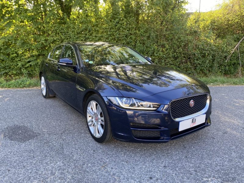 Jaguar XE 2.0 D 180ch Prestige BVA - Caméra - Cuir chauffants - Alarme