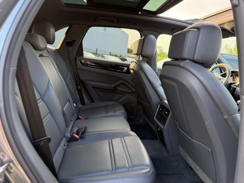 PORSCHE CAYENNE 462ch 3.0 V6 E-HYBRID