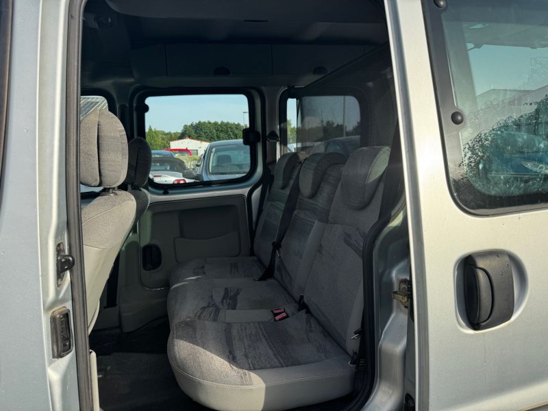 RENAULT KANGOO  1.2 75CH PRIVILEGE 2003