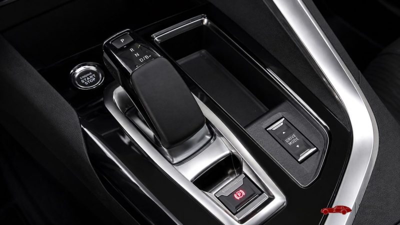 Peugeot 3008 GT Hybrid rechargeable 225 ch e-EAT8 – 84 990 km – Suivi complet