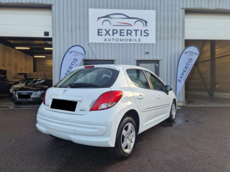 PEUGEOT 207 FOREVER 1.4 i 95CV 2012