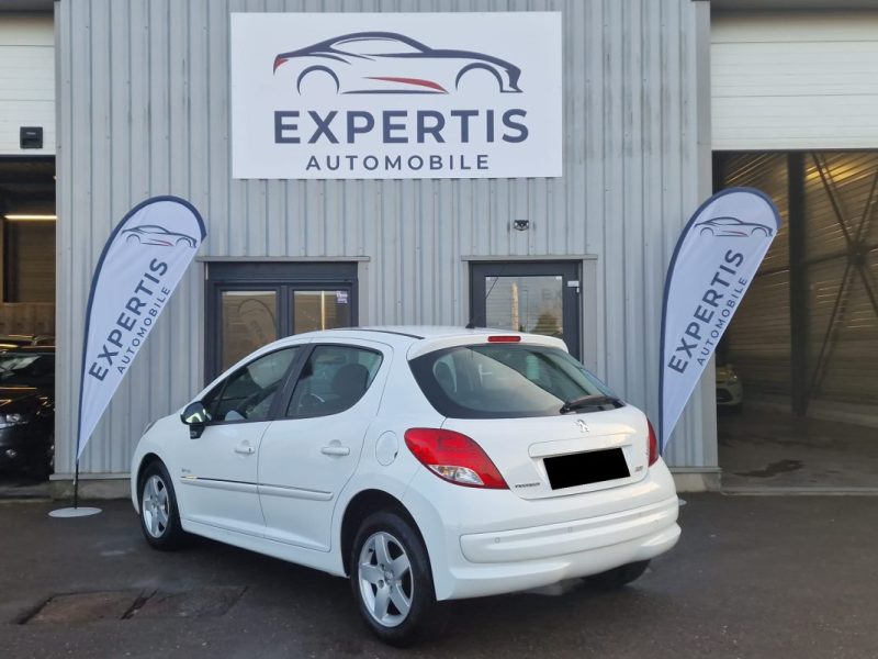 PEUGEOT 207 FOREVER 1.4 i 95CV 2012
