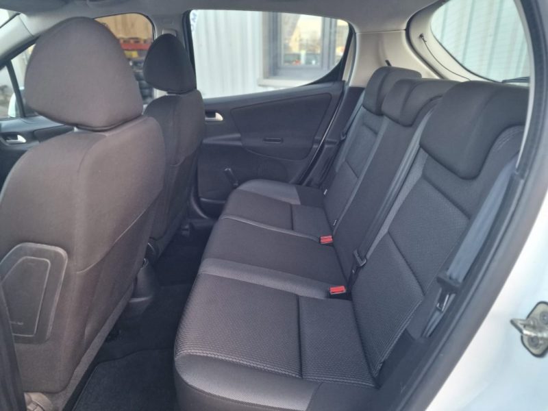 PEUGEOT 207 FOREVER 1.4 i 95CV 2012