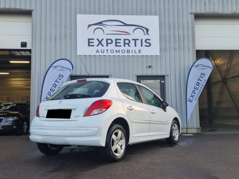 PEUGEOT 207 FOREVER 1.4 i 95CV 2012