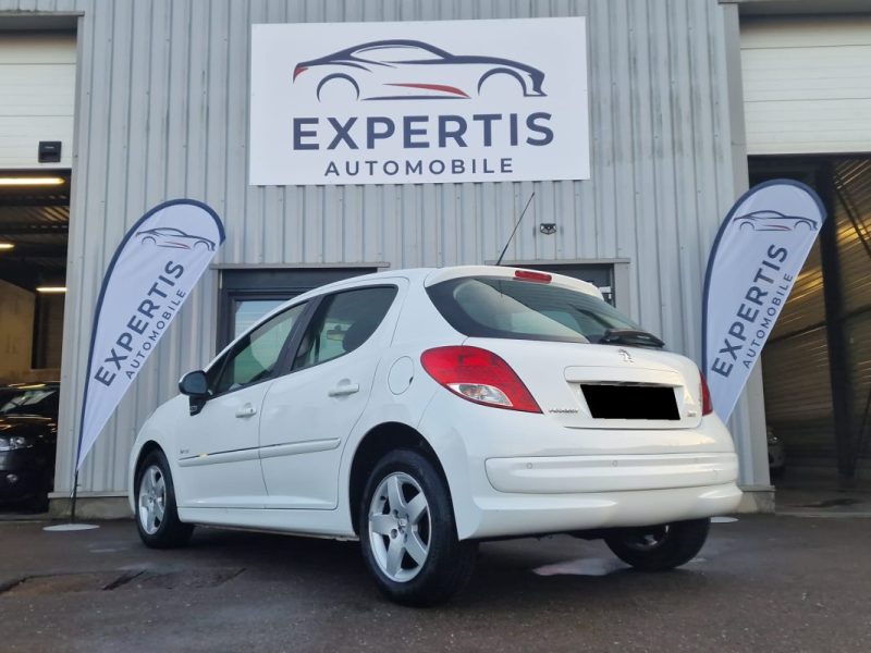 PEUGEOT 207 FOREVER 1.4 i 95CV 2012