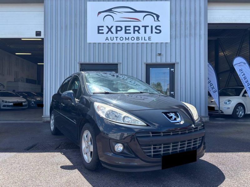 PEUGEOT 207 TENDANCE 1.4i 95CV PREMIERE MAIN  2011