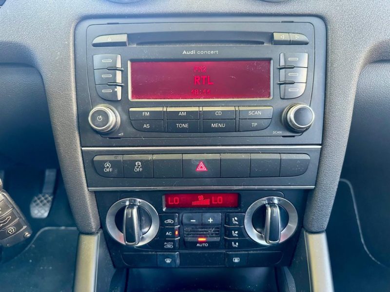 AUDI A3 SportBack 1.6 TDI 105 AMBIENTE