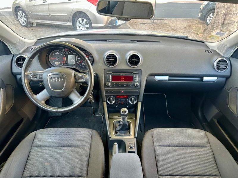 AUDI A3 SportBack 1.6 TDI 105 AMBIENTE