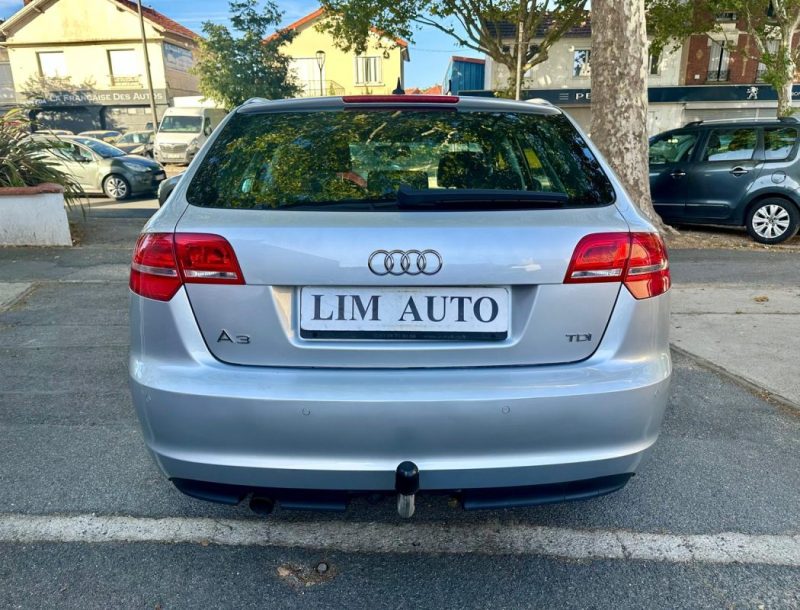 AUDI A3 SportBack 1.6 TDI 105 AMBIENTE