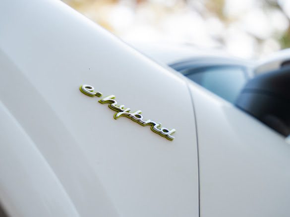 PORSCHE CAYENNE 3.0 V6 E-HYBRID /PORSCHE APPROUVED/