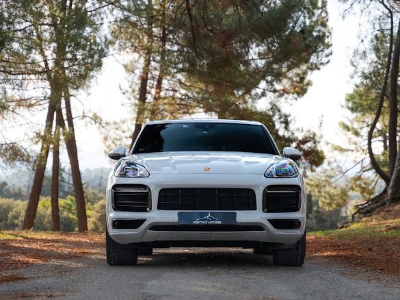 PORSCHE CAYENNE 3.0 V6 E-HYBRID /PORSCHE APPROUVED/