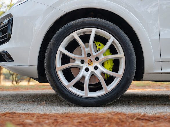 PORSCHE CAYENNE 3.0 V6 E-HYBRID /PORSCHE APPROUVED/