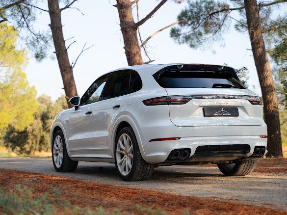 PORSCHE CAYENNE 3.0 V6 E-HYBRID /PORSCHE APPROUVED/
