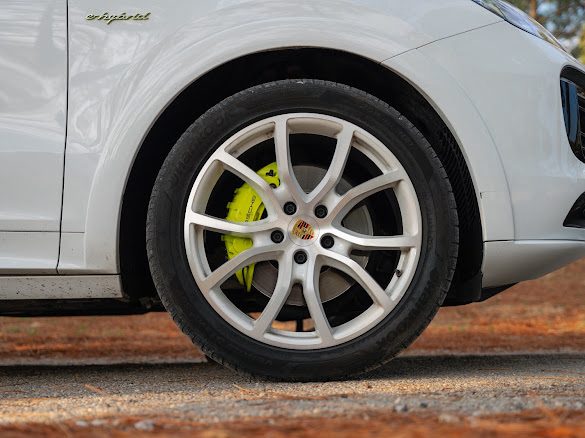 PORSCHE CAYENNE 3.0 V6 E-HYBRID /PORSCHE APPROUVED/