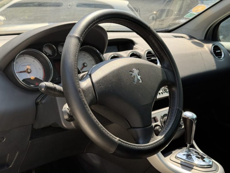 PEUGEOT 308 SW 2.0 HDI 136 PREMIUM TOIT PANO