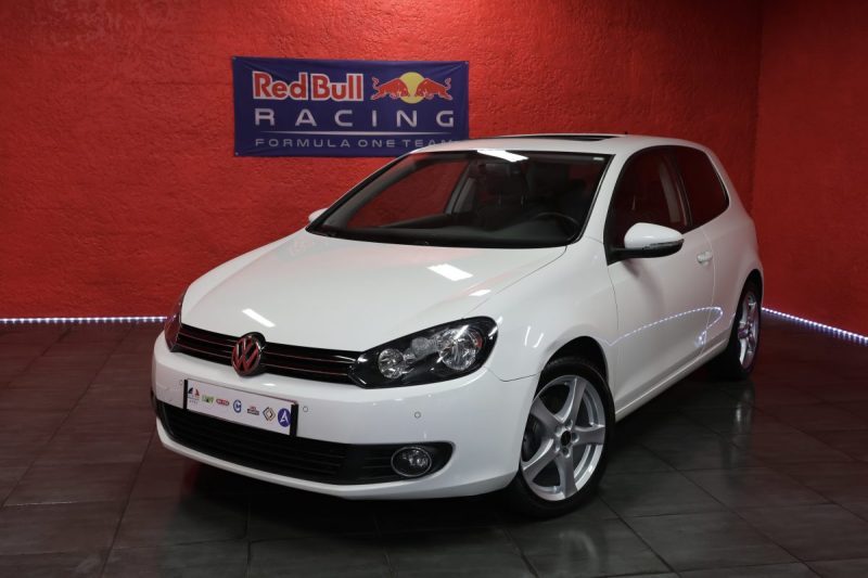 🟢 Volkswagen golf 6 VI 1.6 TDI 105 cv Phone GarantieGps Sièges Chauffants Toit Ouvrant