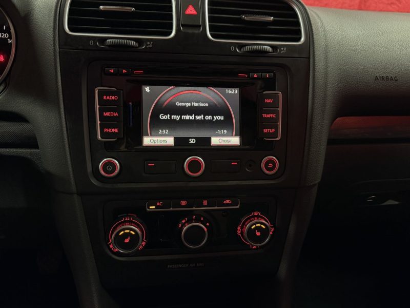 🟢 Volkswagen golf 6 VI 1.6 TDI 105 cv Phone GarantieGps Sièges Chauffants Toit Ouvrant