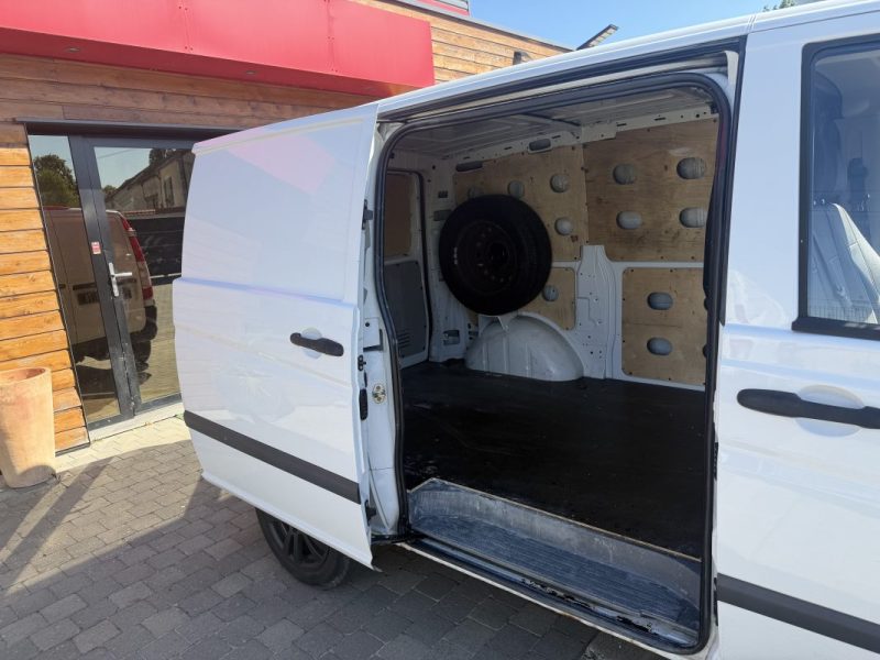 MERCEDES-BENZ  VITO 109 CDI COMPACT 2009