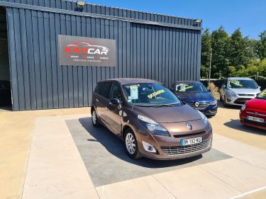 RENAULT SCENICIII GRAND 1.5 DCI 110 EXPRESSION EDC 7P 2011