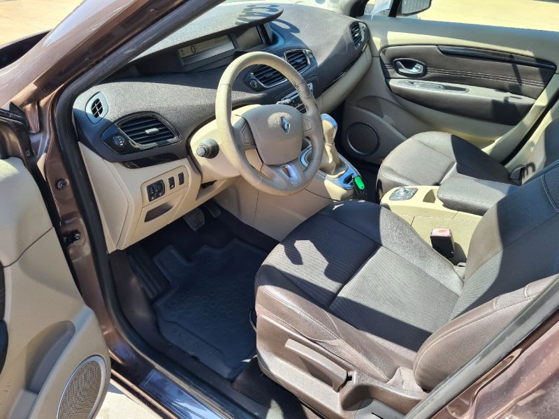 RENAULT SCENICIII GRAND 1.5 DCI 110 EXPRESSION EDC 7P 2011