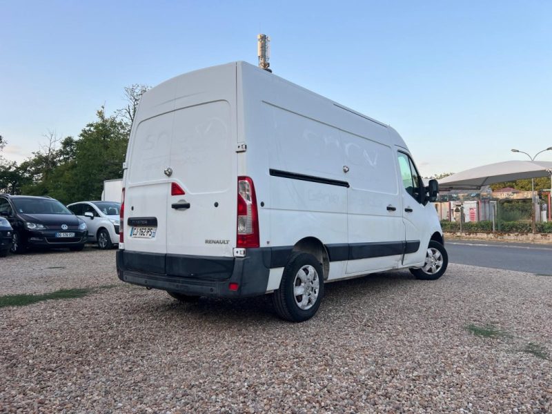 RENAULT MASTER 2.3 dCi FWD F3300 L2H2 100 CONFORT CLIM