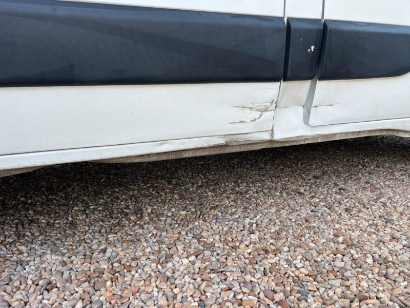 RENAULT MASTER 2.3 dCi FWD F3300 L2H2 100 CONFORT CLIM