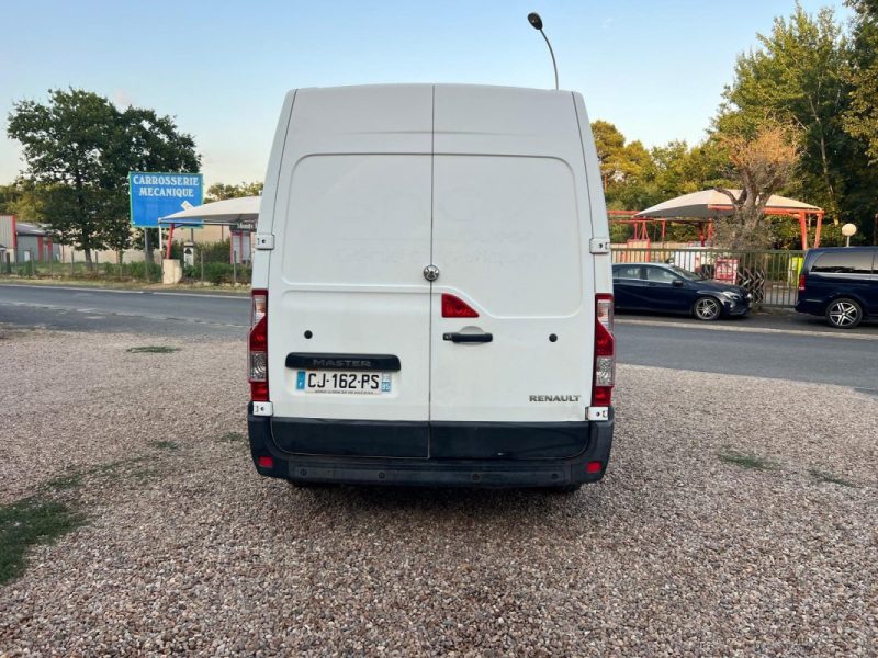 RENAULT MASTER 2.3 dCi FWD F3300 L2H2 100 CONFORT CLIM